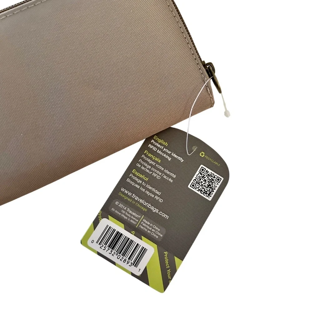NWT Travelon SAFE ID RFID Blocking Wallet